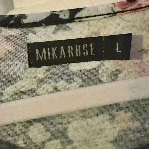 Wantable Floral Dress - Picture 2 of 3